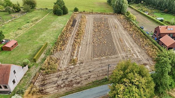 BEAU TERRAIN A BÂTIR de 6.190m2! Idéalement situé!! 
