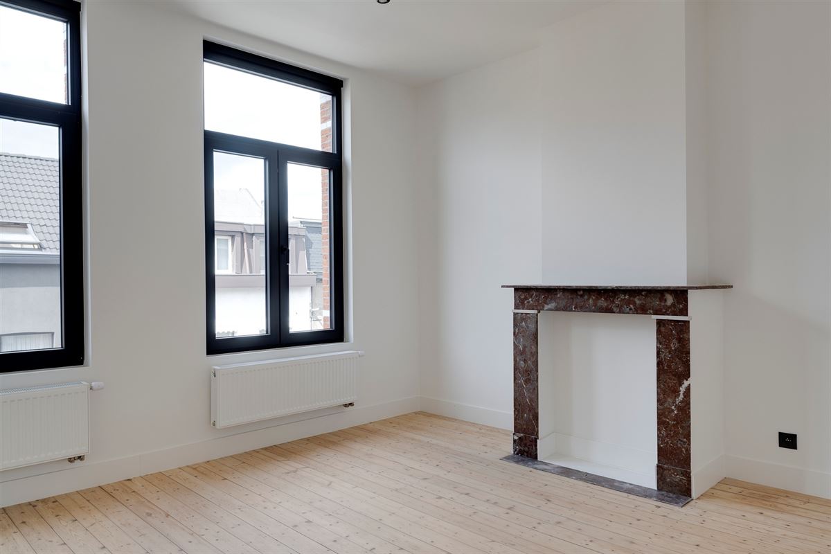 Energetisch gerenoveerde woning met 5 slaapkamers nabij Hof Van Leysen