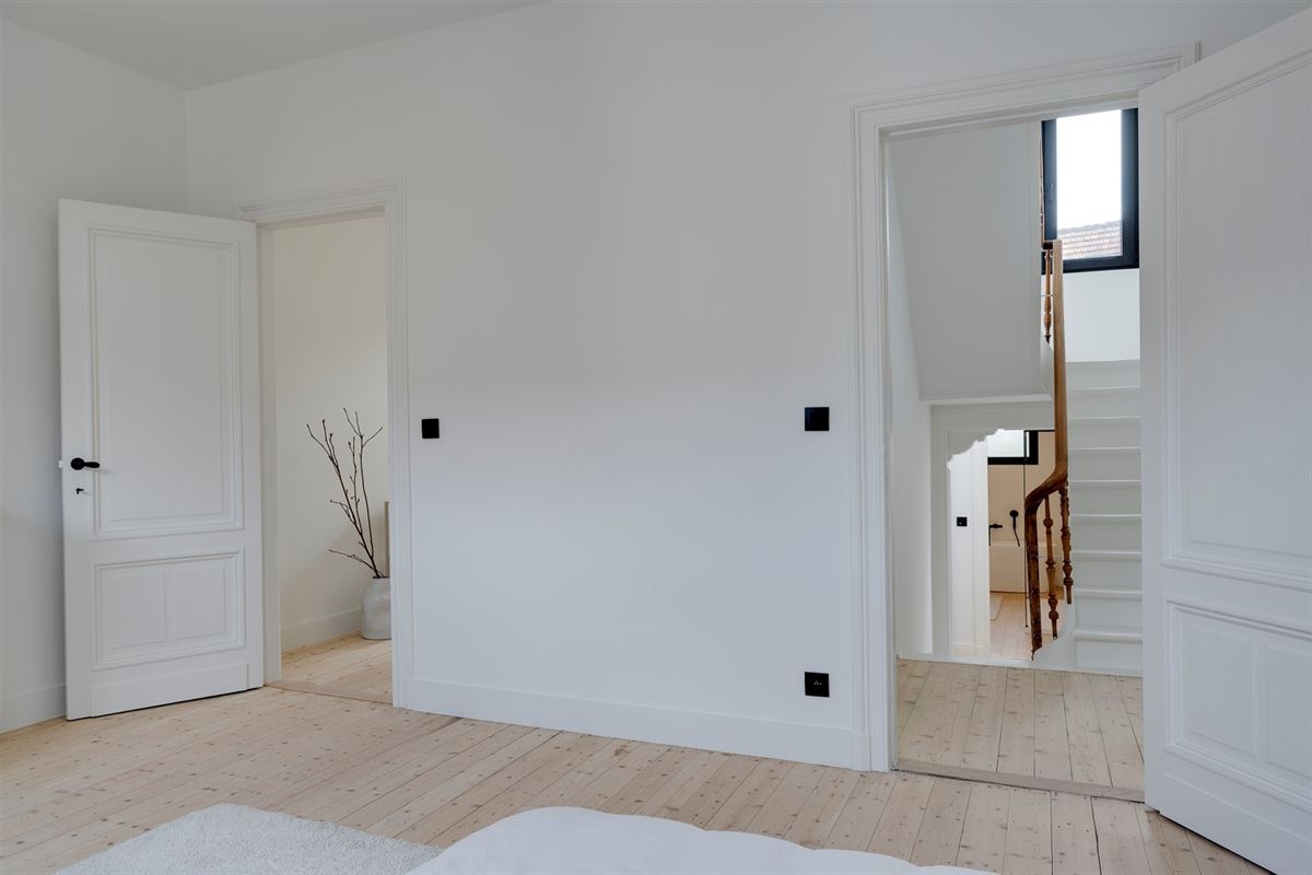 Energetisch gerenoveerde woning met 5 slaapkamers nabij Hof Van Leysen