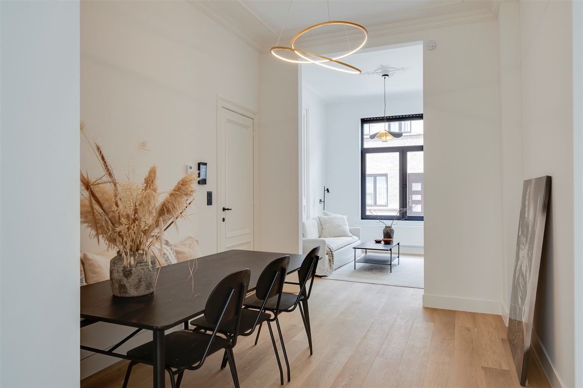 Energetisch gerenoveerde woning met 5 slaapkamers nabij Hof Van Leysen