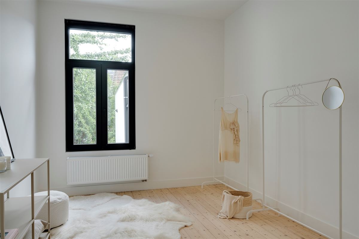 Energetisch gerenoveerde woning met 5 slaapkamers nabij Hof Van Leysen