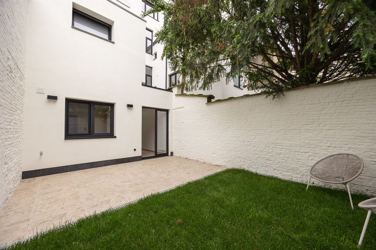 Energetisch gerenoveerde woning met 5 slaapkamers nabij Hof Van Leysen