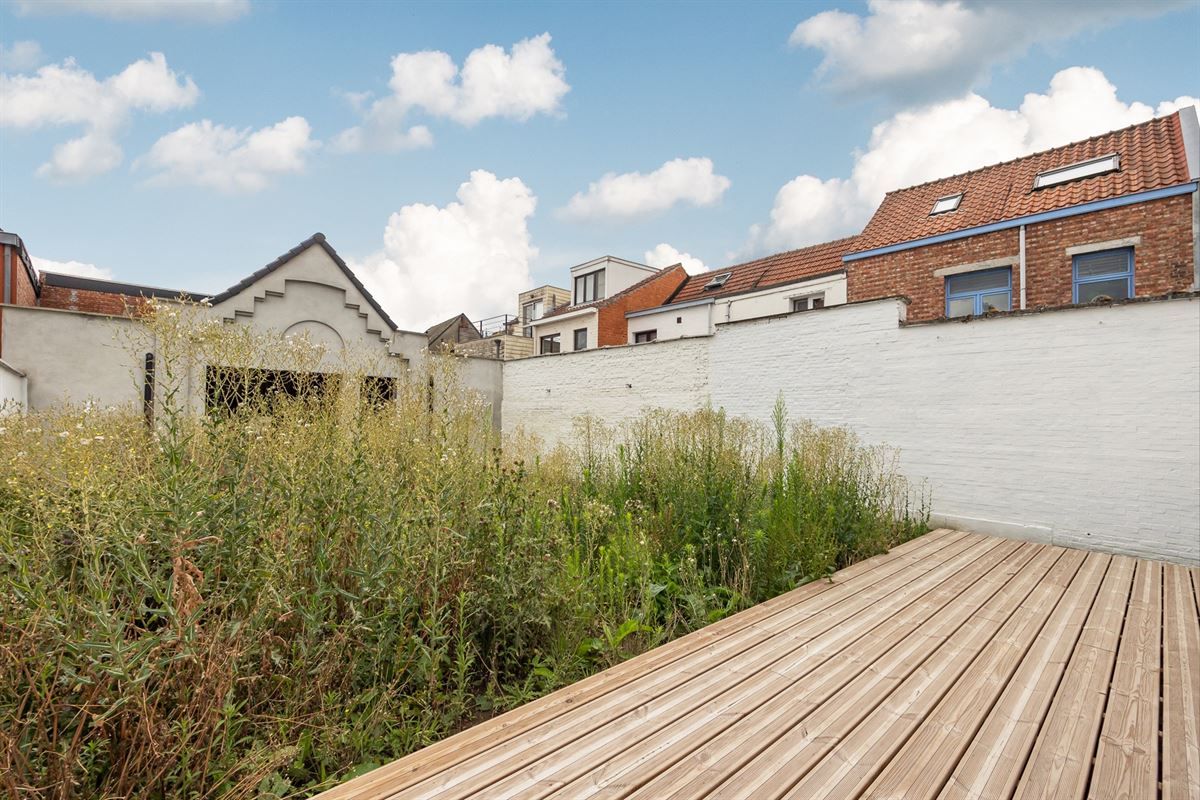 Gerenoveerd appartement met uniek bijgebouw op toplocatie in Lier