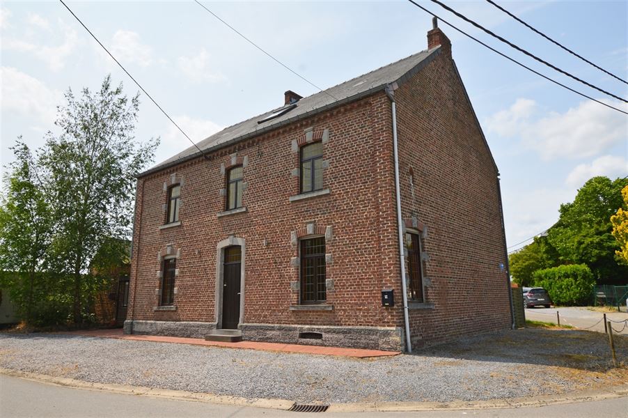 Vaste maison villageoise