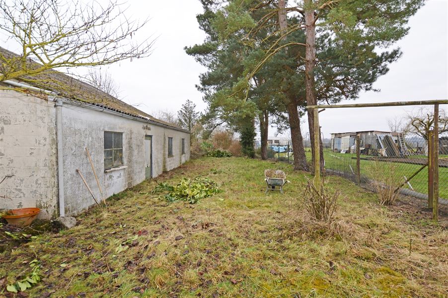 Maison avec grand atelier