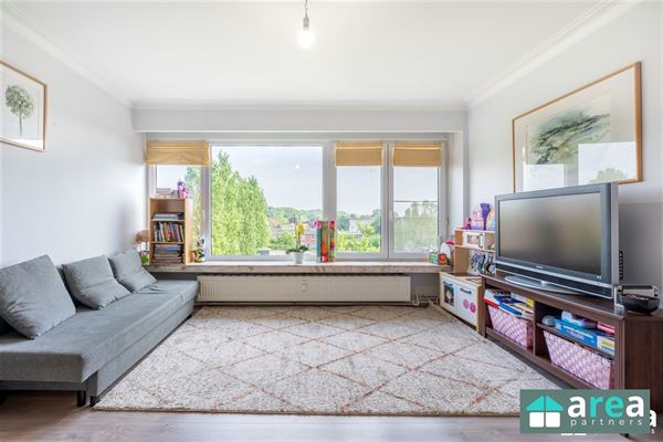 VERKOCHT! - Instapklaar 2 slaapkamer appartement in groene buurt!