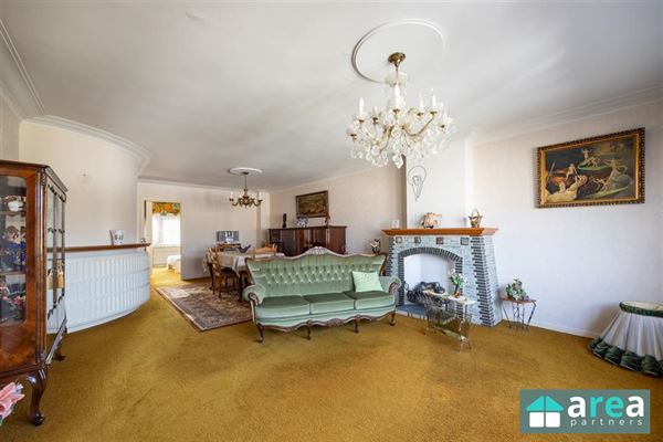 Ruim te renoveren 2-slpk- appartement
