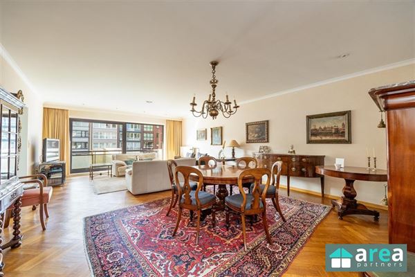 Zeer ruim 2-slpk- appartement op toplocatie!