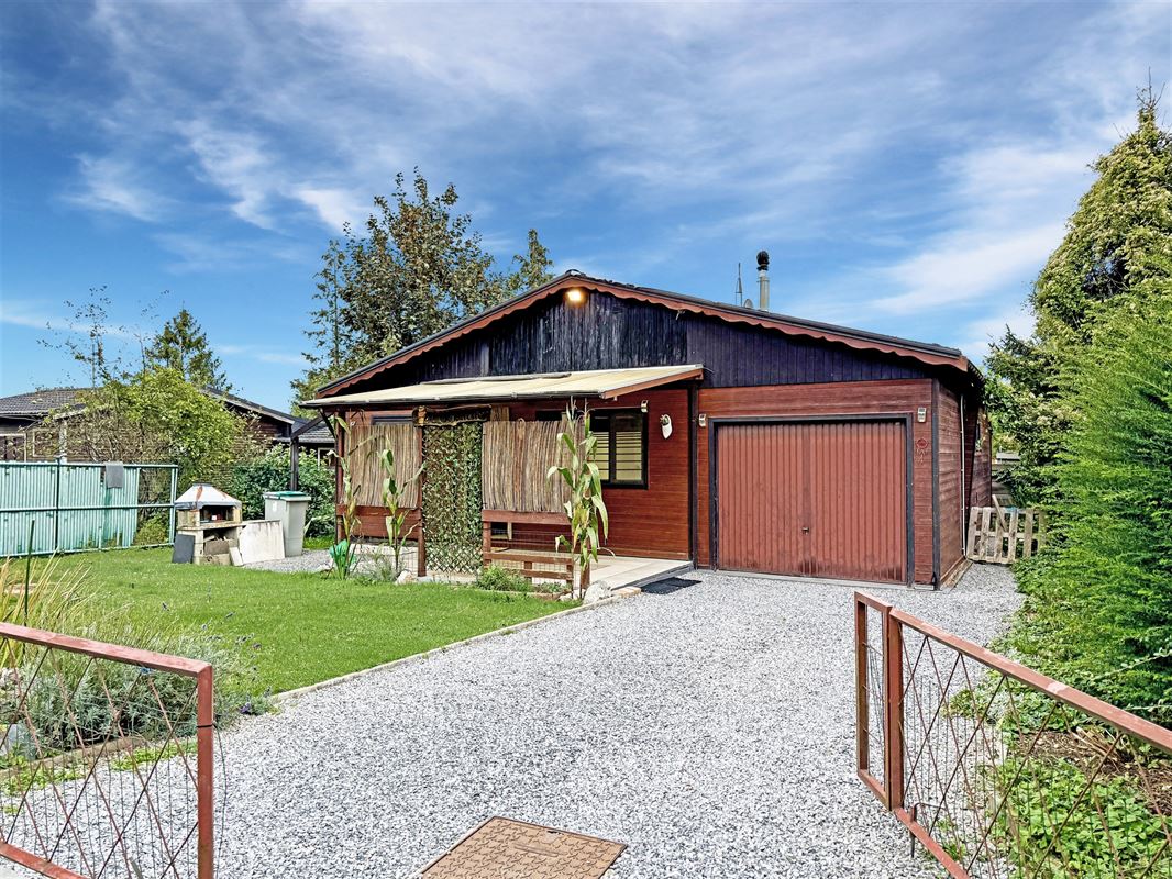 Bungalow - Te koop - 6927 RESTEIGNE