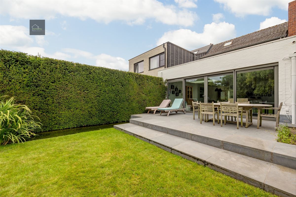 Instapklare gezinswoning met tuin in rustige woonwijk