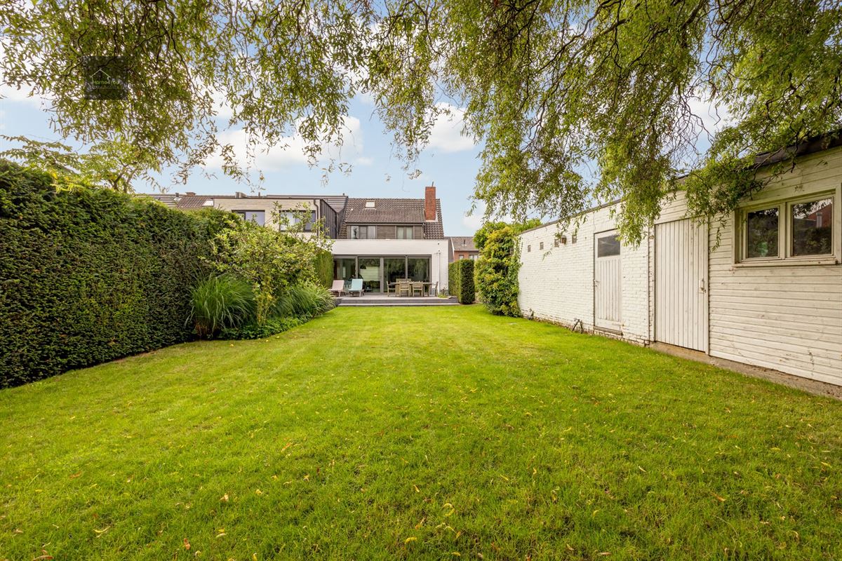 Instapklare gezinswoning met tuin in rustige woonwijk
