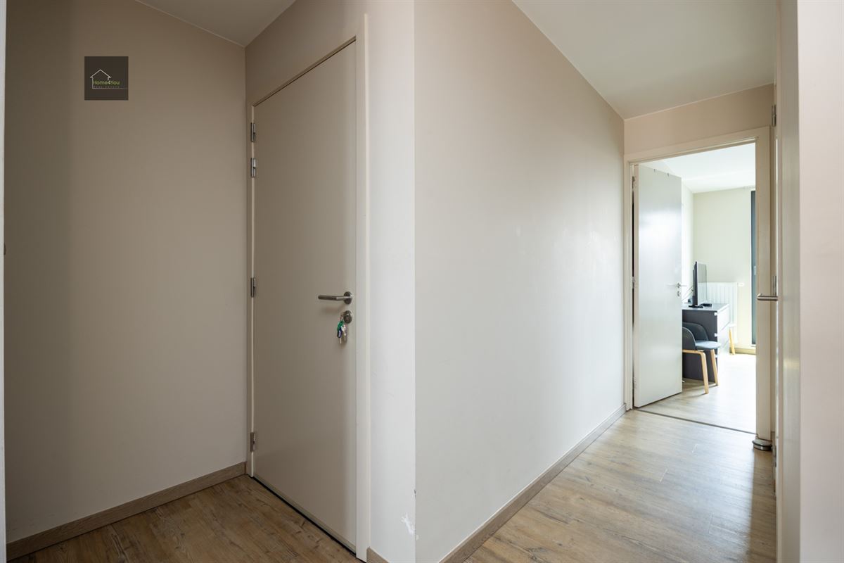 Modern instapklaar appartement met terras en autostaanplaats