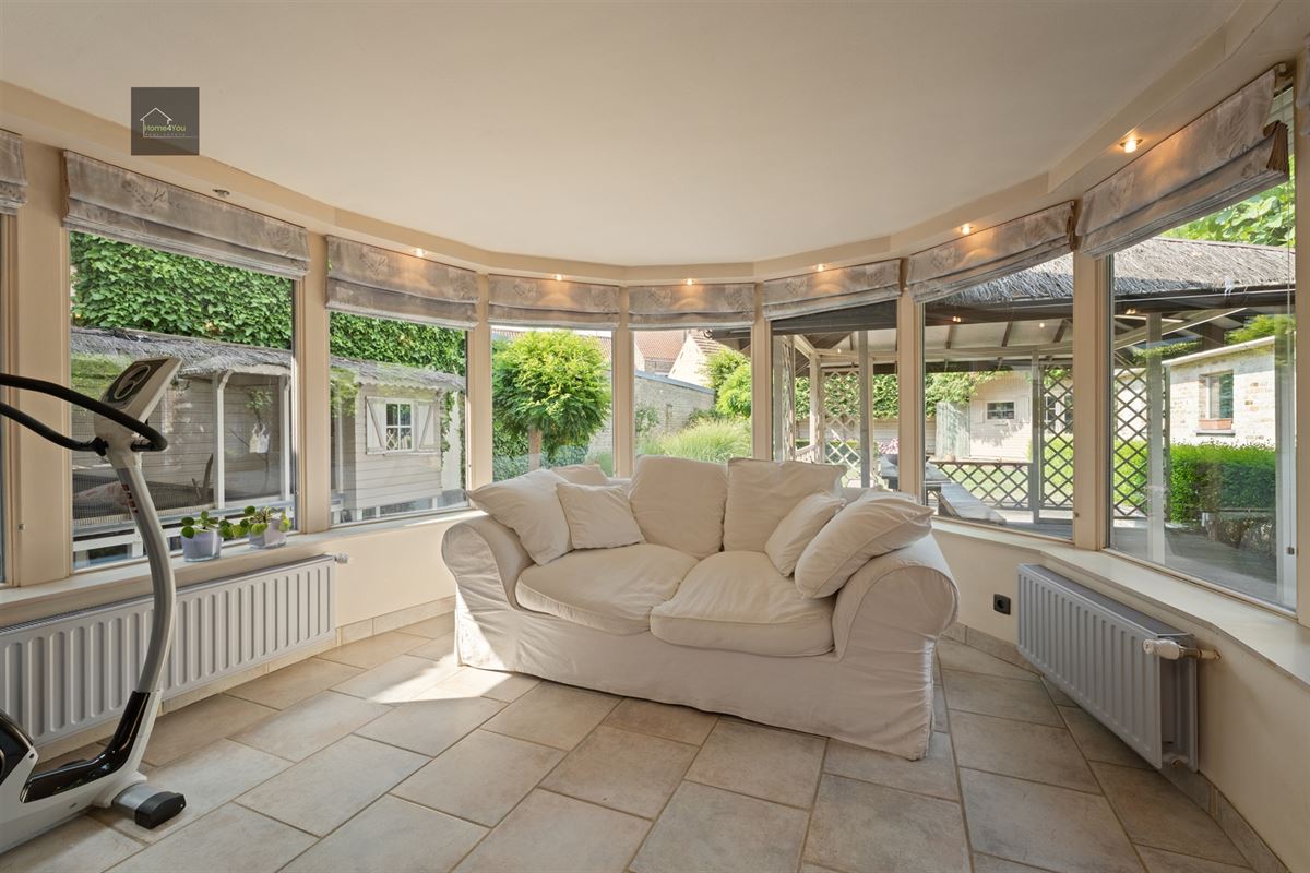 Enorme woning met alles erop en eraan!