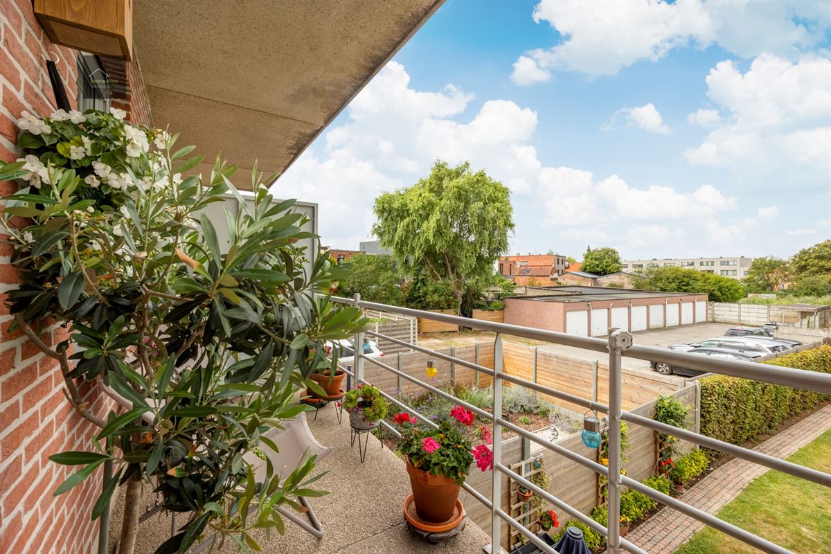 Ruim instapklaar appartement met garage en staanplaats