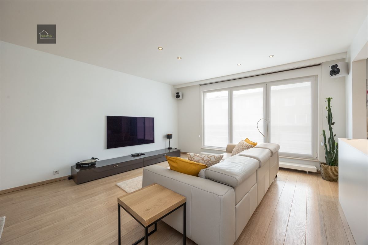 Ruim instapklaar appartement met garage en staanplaats