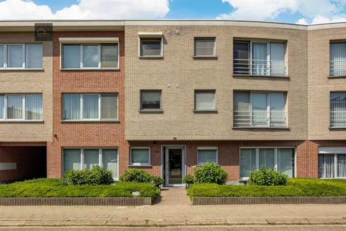 Ruim instapklaar appartement met garage en staanplaats