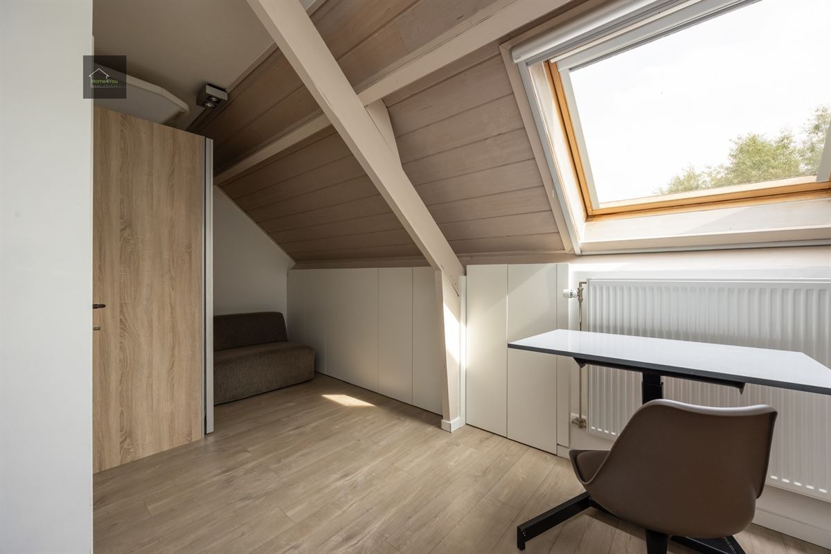 Instapklare gezinswoning met 4 slaapkamers en zuid tuin
