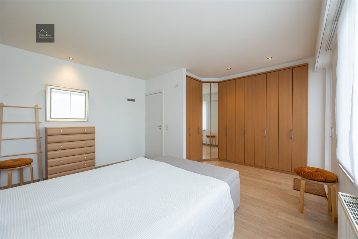 Ruim instapklaar appartement met garage en staanplaats
