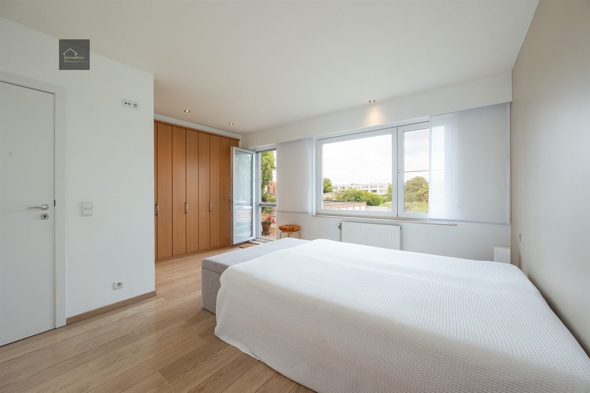 Ruim instapklaar appartement met garage en staanplaats
