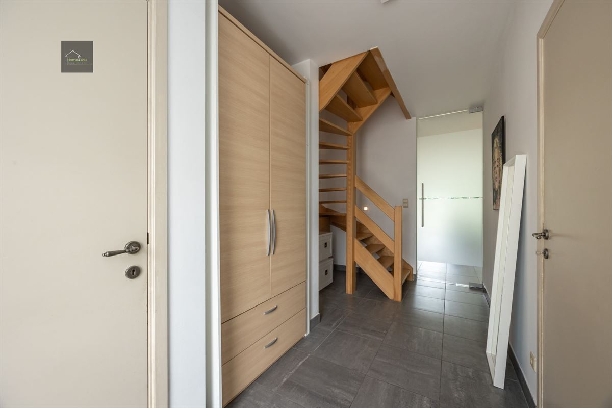 Instapklare gezinswoning met 4 slaapkamers en zuid tuin