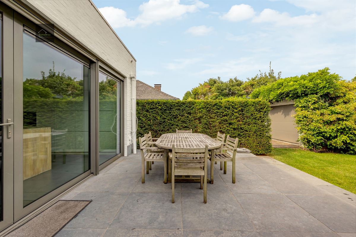 Instapklare gezinswoning met tuin in rustige woonwijk