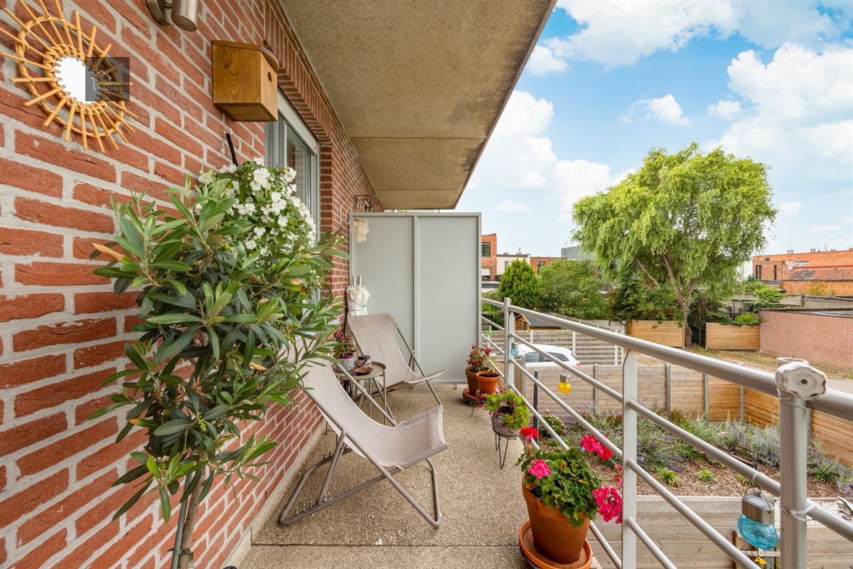 Ruim instapklaar appartement met garage en staanplaats