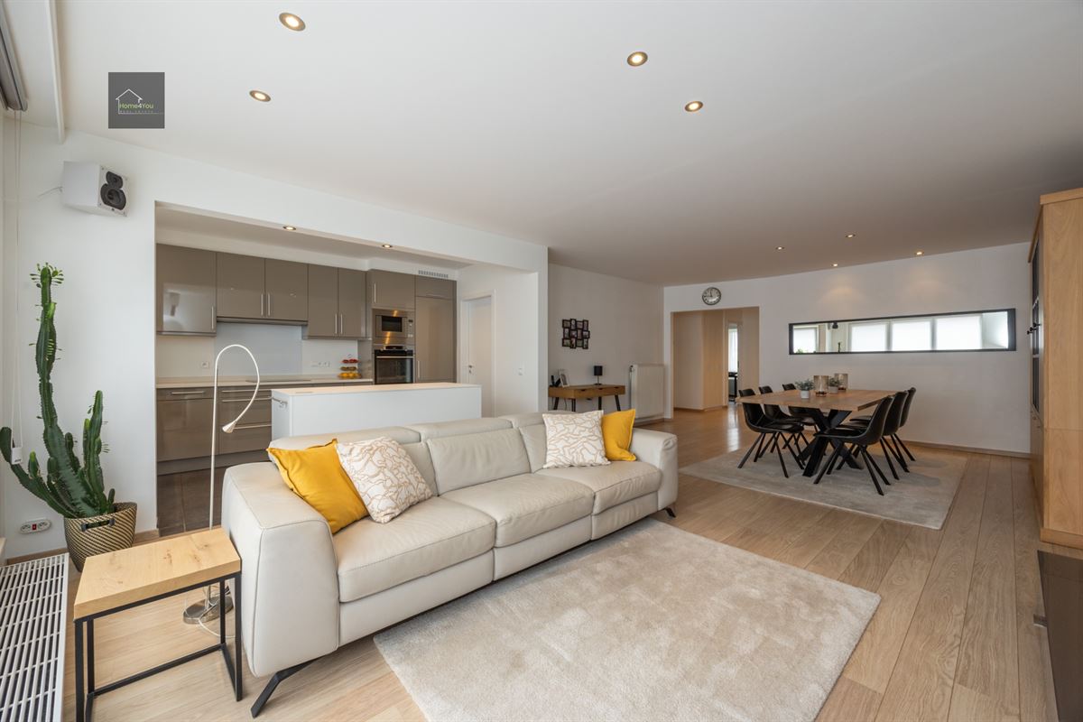 Ruim instapklaar appartement met garage en staanplaats