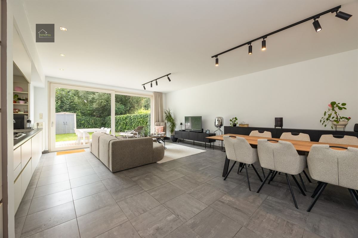 Instapklare gezinswoning met 4 slaapkamers en zuid tuin