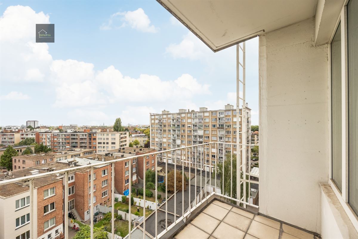 Licht en ruim appartement met uitzicht op het Rivierenhof