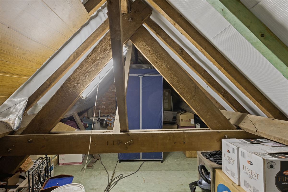 Charmante woning met 3 slaapkamers, garage en zonnige tuin 
