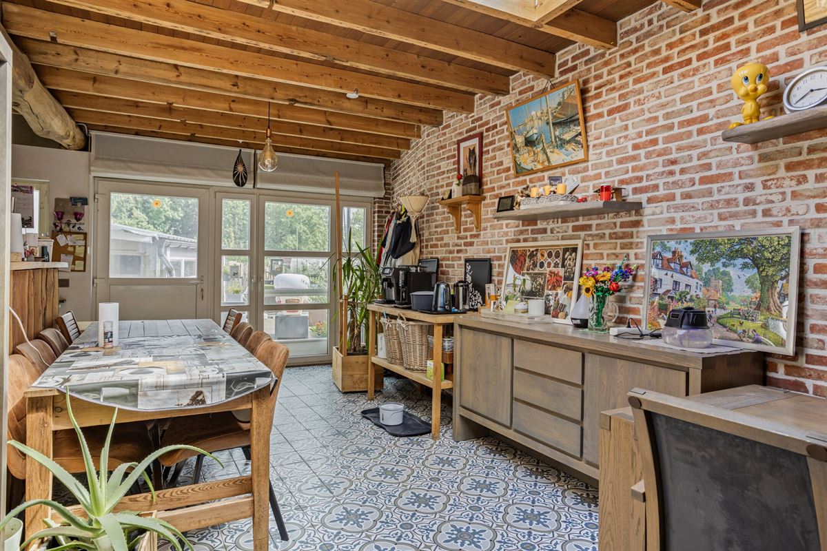 Charmante woning met 3 slaapkamers, garage en zonnige tuin 