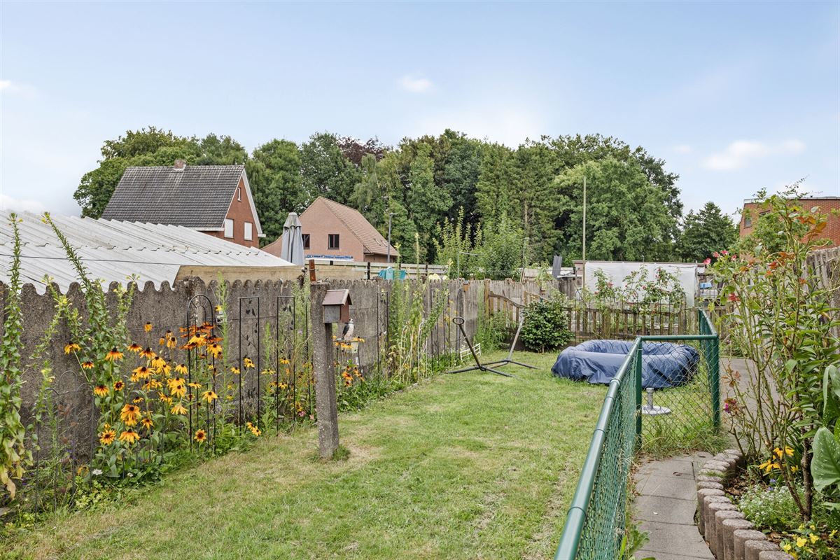 Charmante woning met 3 slaapkamers, garage en zonnige tuin 