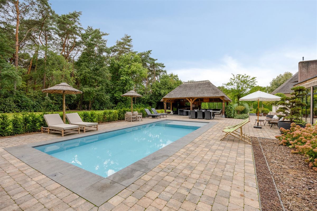 Landelijke luxe: unieke villa op 7.188 m² privé-domein