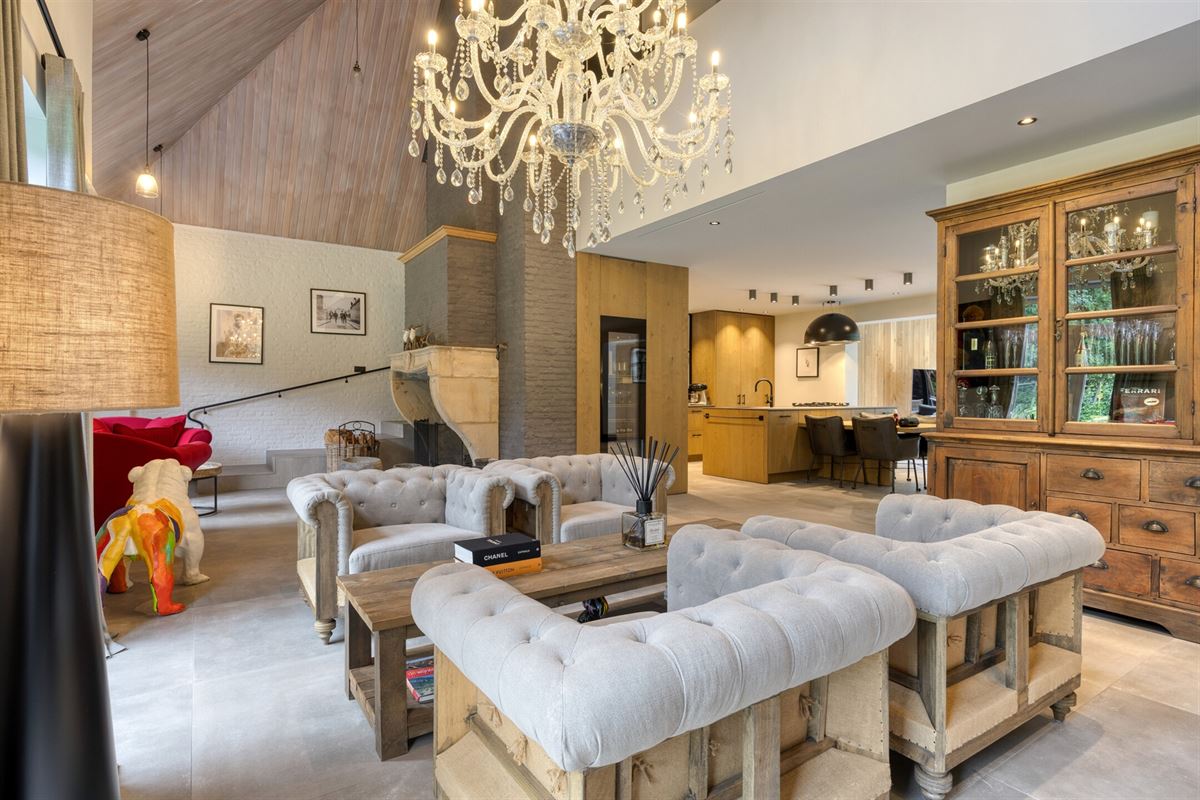 Landelijke luxe: unieke villa op 7.188 m² privé-domein