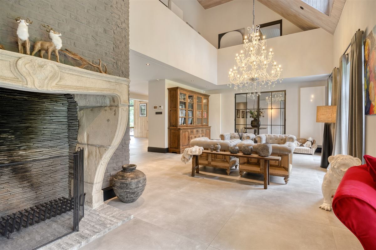 Landelijke luxe: unieke villa op 7.188 m² privé-domein