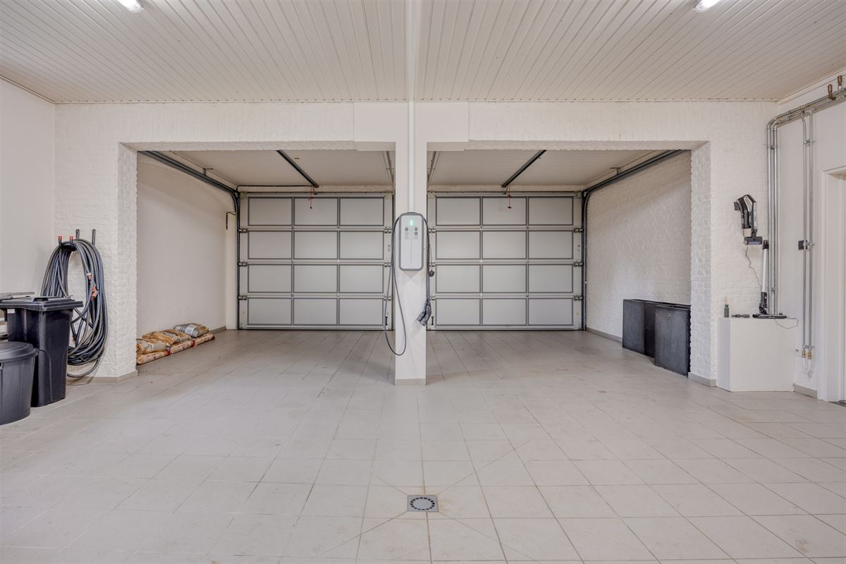 Landelijke luxe: unieke villa op 7.188 m² privé-domein