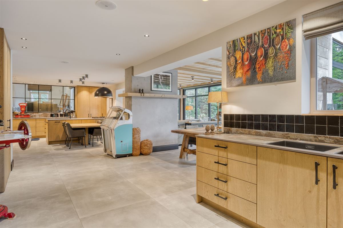 Landelijke luxe: unieke villa op 7.188 m² privé-domein