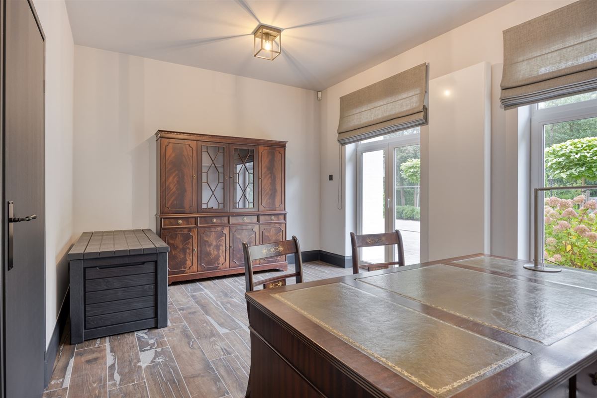 Landelijke luxe: unieke villa op 7.188 m² privé-domein