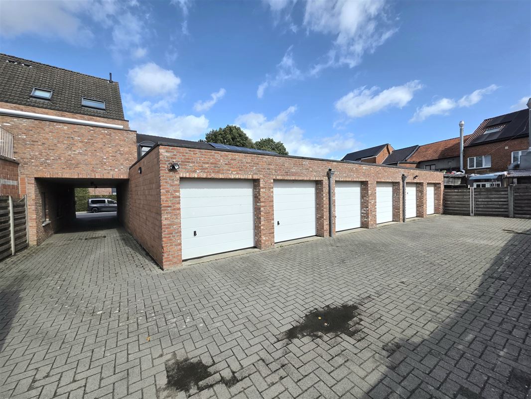 Instapklare duplex, 110 m2 met 2 slaapk, dakterras en garage