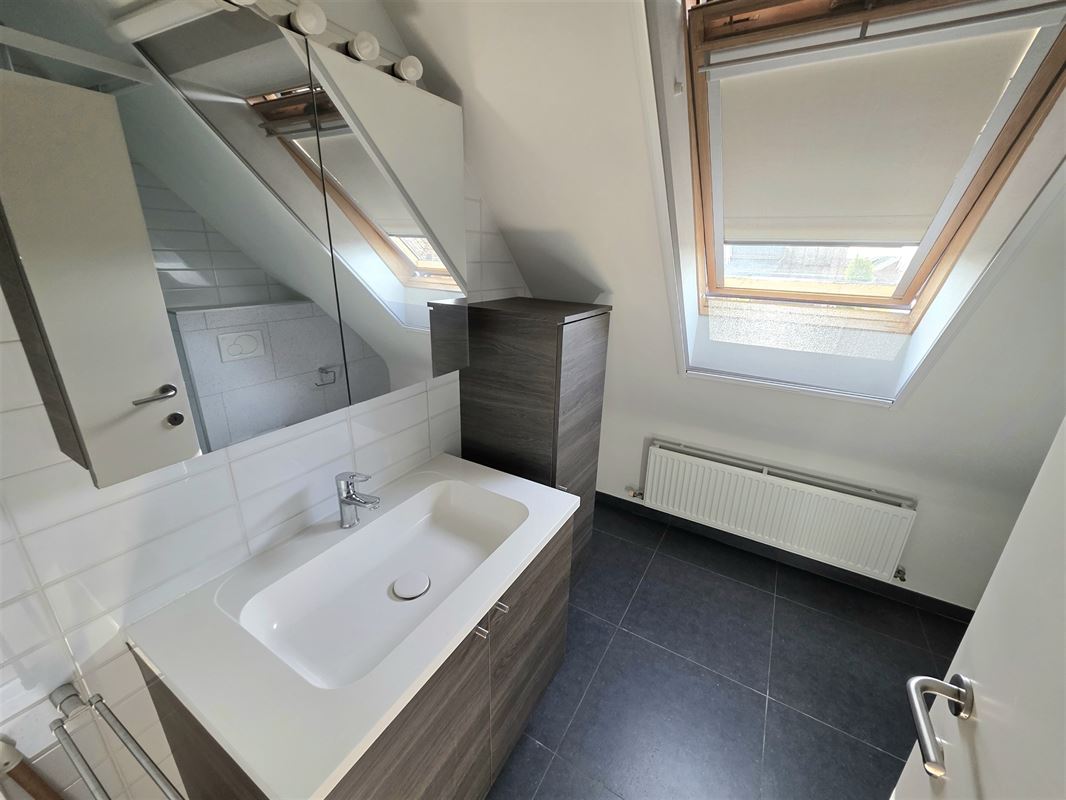 Instapklare duplex, 110 m2 met 2 slaapk, dakterras en garage