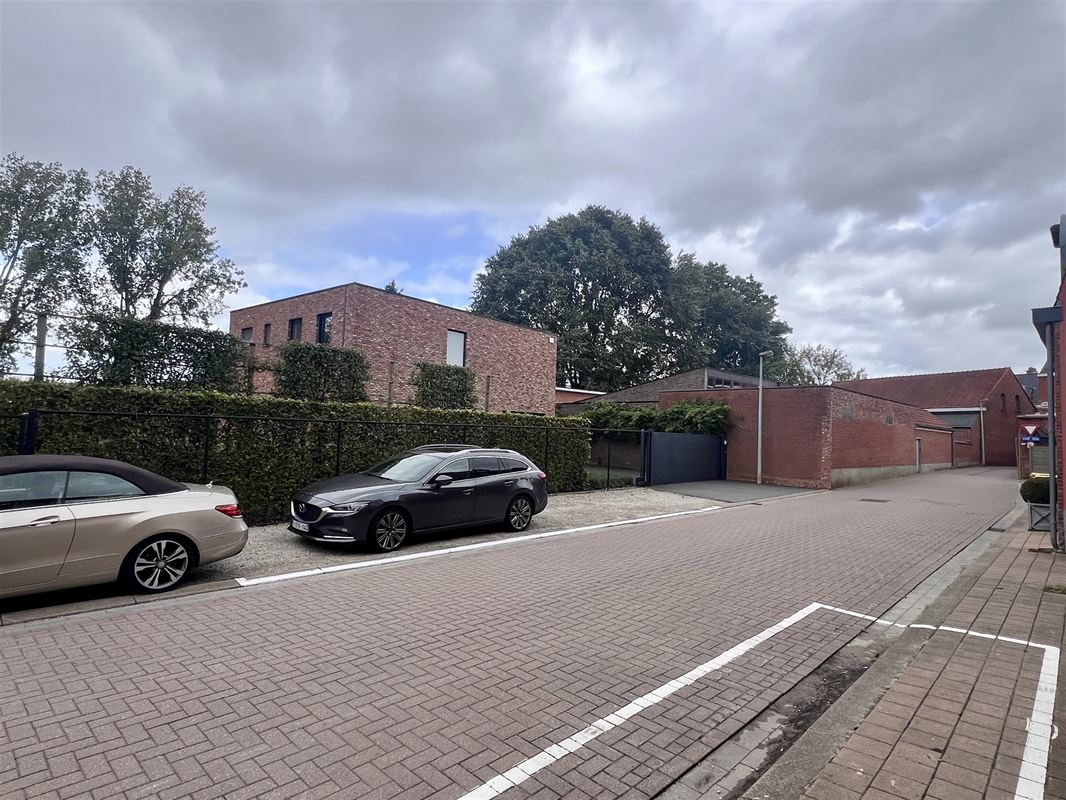 Instapklare duplex, 110 m2 met 2 slaapk, dakterras en garage