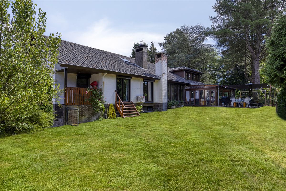 Charmante villa in rustige villawijk nabij NL-grens