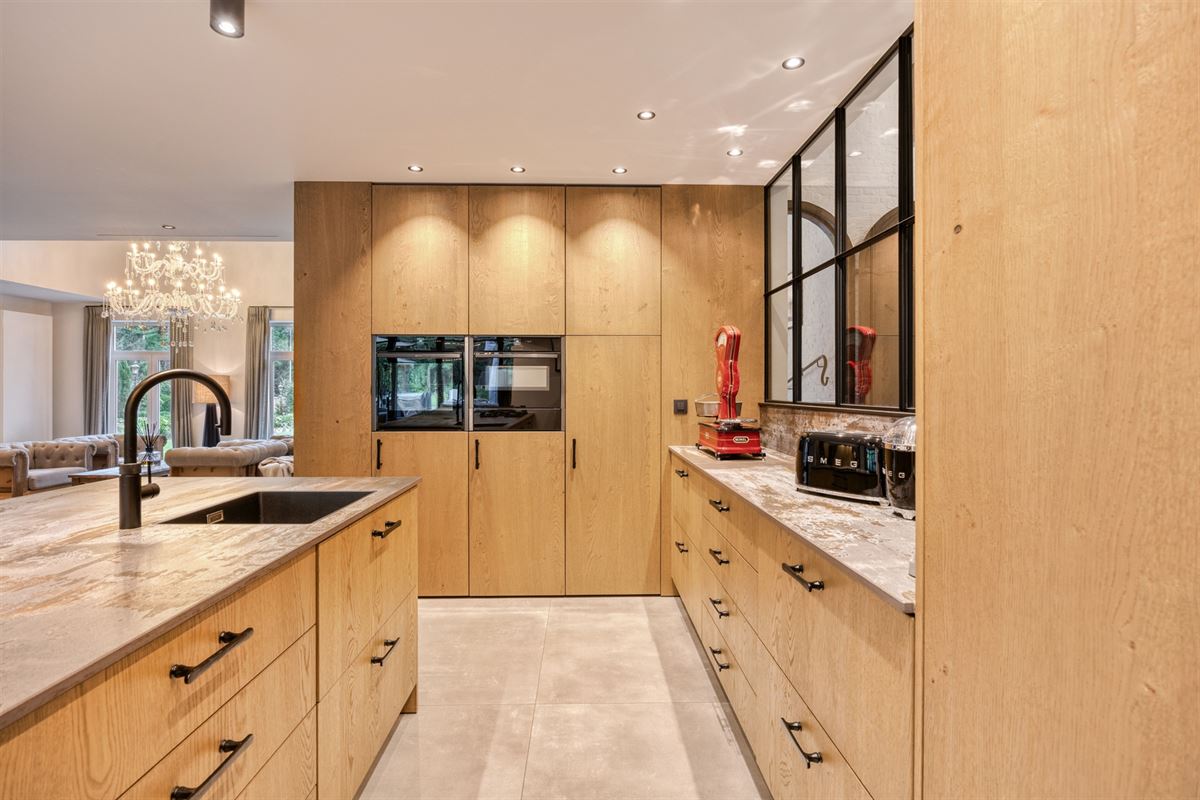 Landelijke luxe: unieke villa op 7.188 m² privé-domein