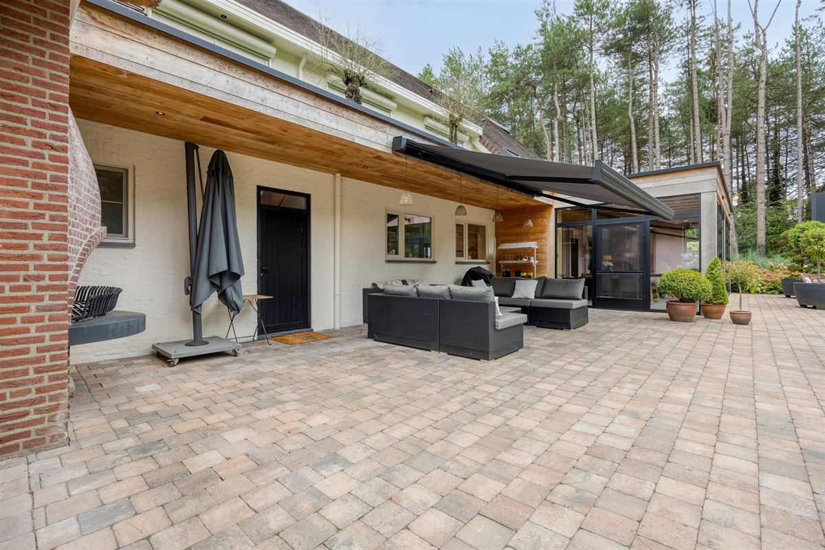 Landelijke luxe: unieke villa op 7.188 m² privé-domein