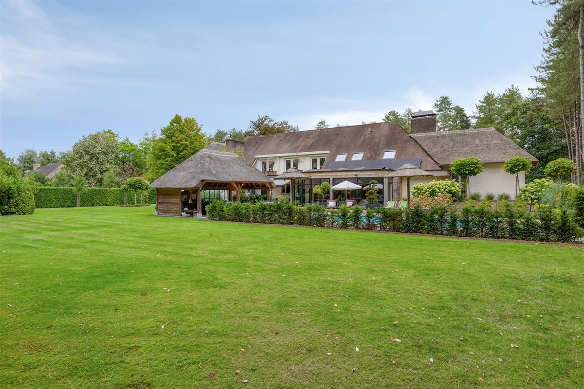 Landelijke luxe: unieke villa op 7.188 m² privé-domein
