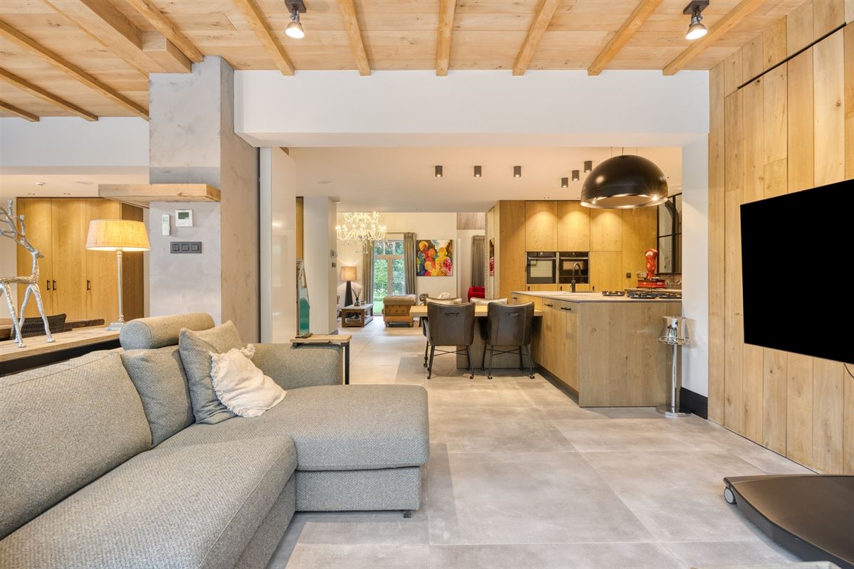 Landelijke luxe: unieke villa op 7.188 m² privé-domein