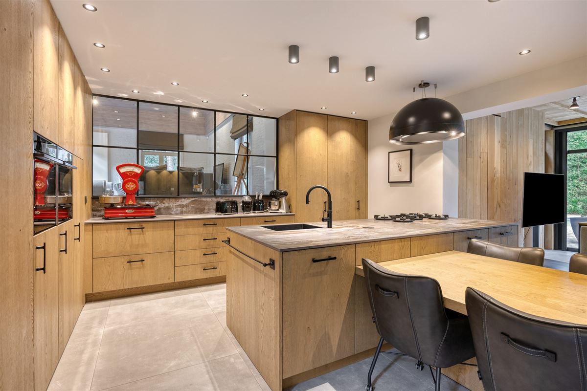 Landelijke luxe: unieke villa op 7.188 m² privé-domein