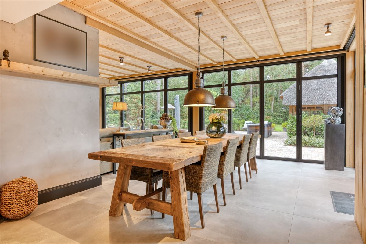 Landelijke luxe: unieke villa op 7.188 m² privé-domein