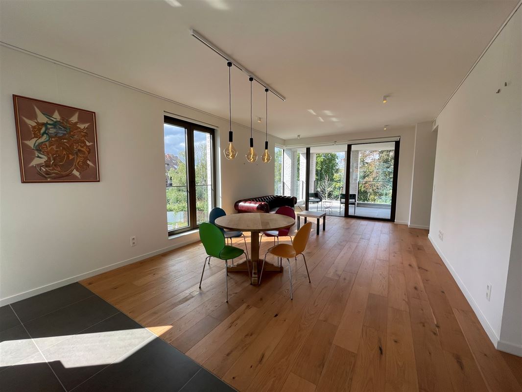 Appartement met twee terrassen
