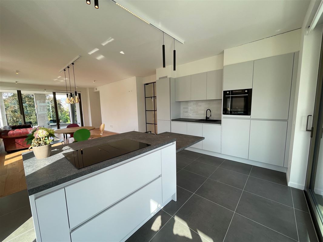 Appartement met twee terrassen